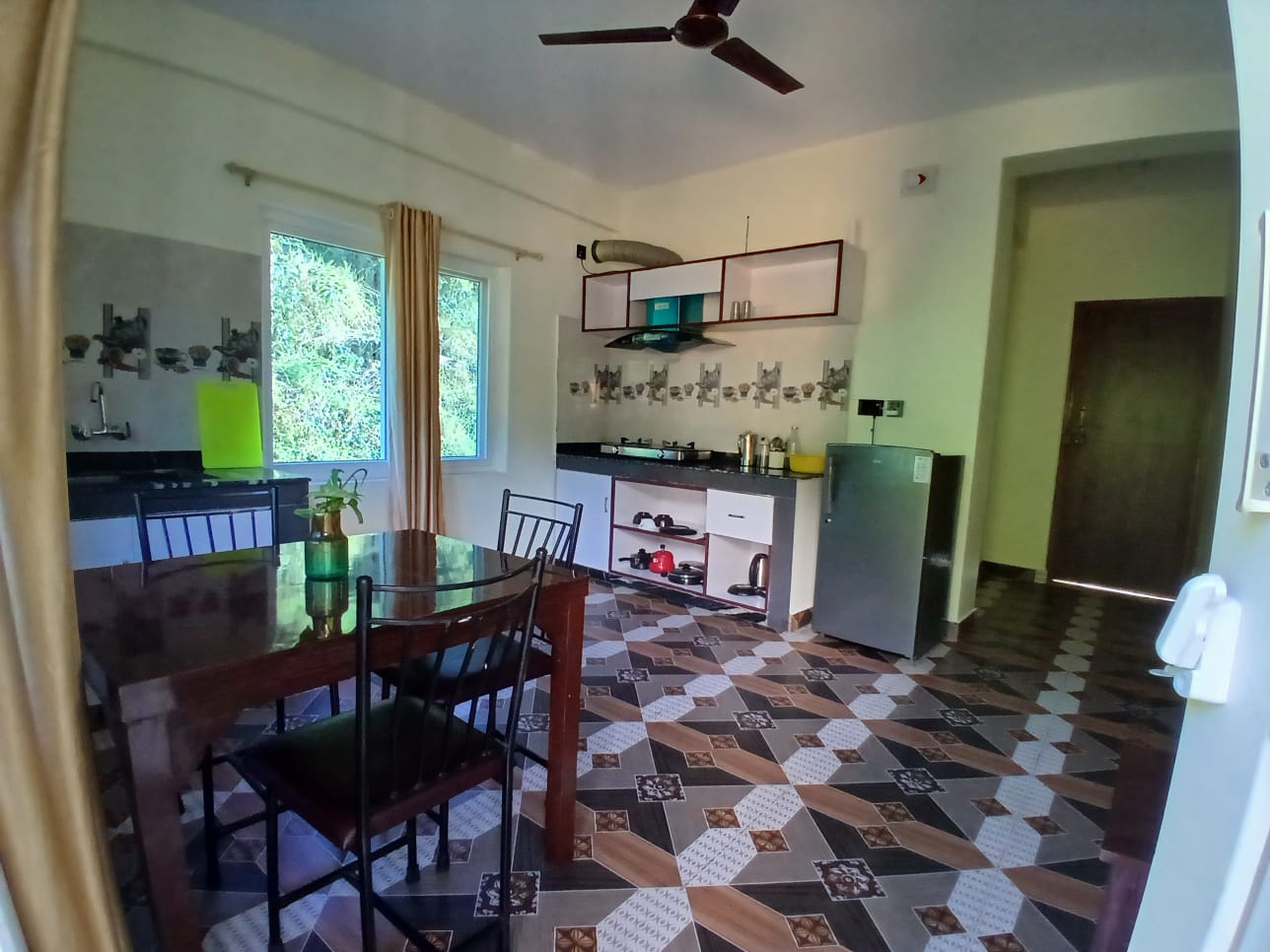 Fully equipped kitchen